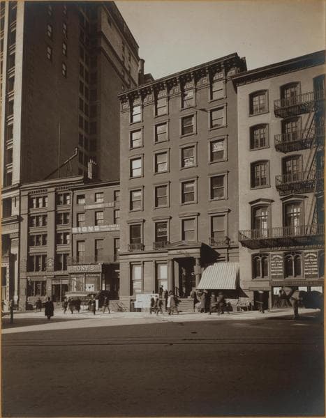 Manhattan: Broadway - Morris Street, 1910