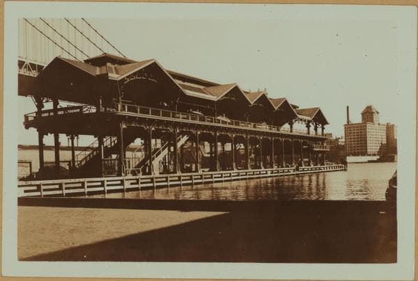 East River - Manhattan - Pier 30 - South Street - Market and Pike slips - [Manhattan Bridge]., 1932–1934