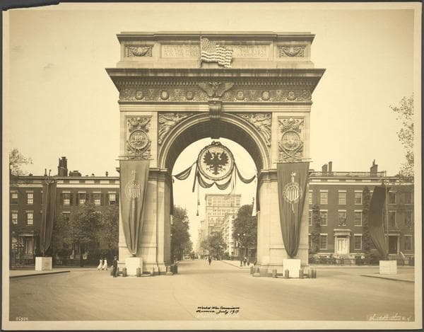 World War Commission. Russia. July 1917. Washington Arch, 1917-07
