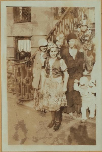 Thanksgiving ragamuffins, No.55-57., 1933