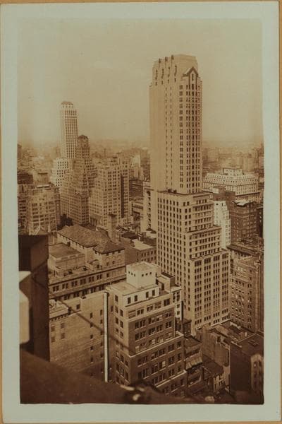 General view - 5th Avenue - Northeast., 1932–1933