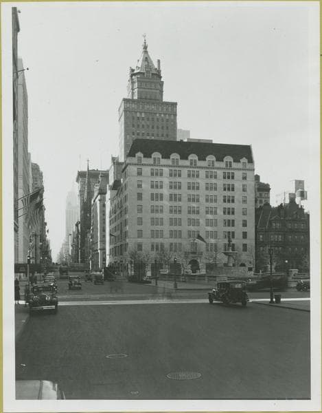 Fifth Avenue - 59th Street - 58th Street, looking south, 1930–1940