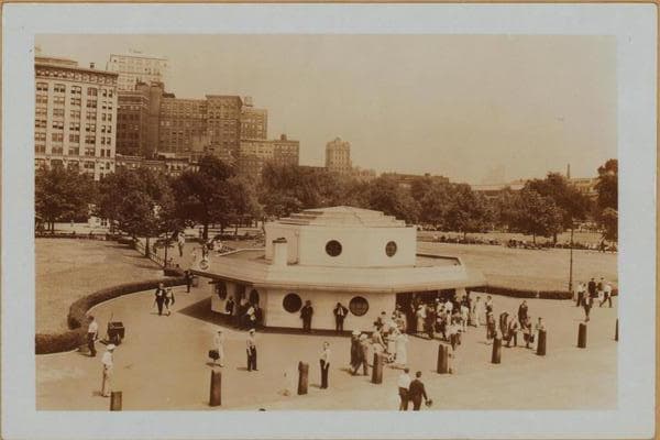 Manhattan: Battery Park - State Street [Northward from landing platform.], 1937