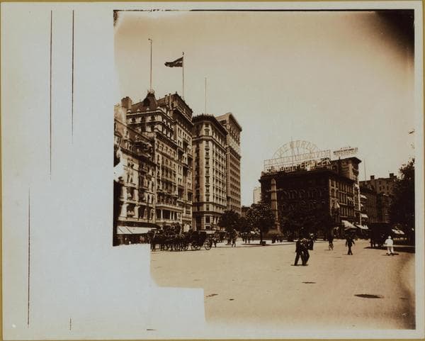 Manhattan: 5th Avenue - 24th Street, 1945