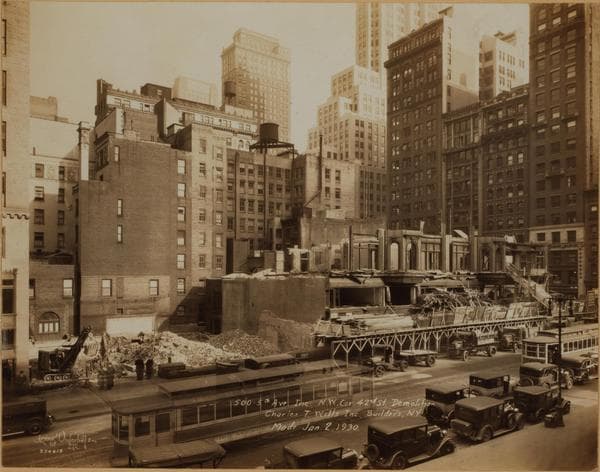 Manhattan: 5th Avenue - 42nd Street, 1930