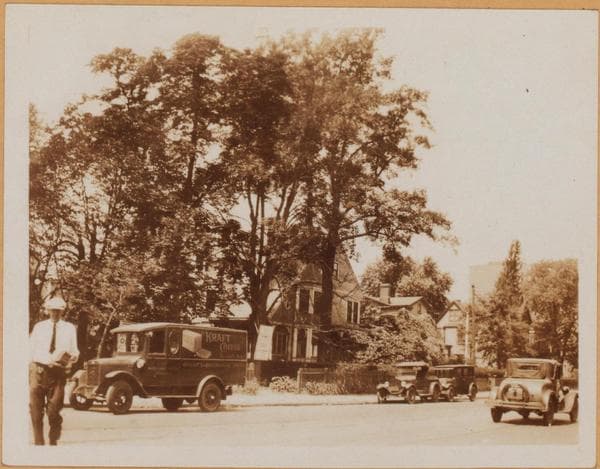 Brooklyn: Flatbush Avenue - No. 662., 1928–1929