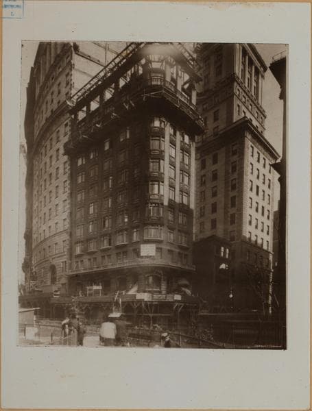 Manhattan: Broadway - Beaver Street, 1923