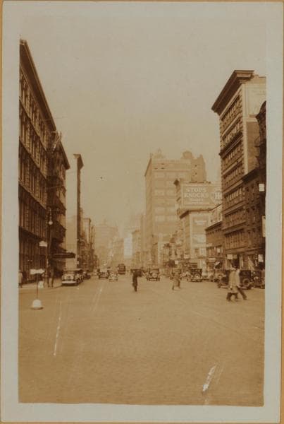 Manhattan: 4th Avenue - 8th Street (East), 1930–1937