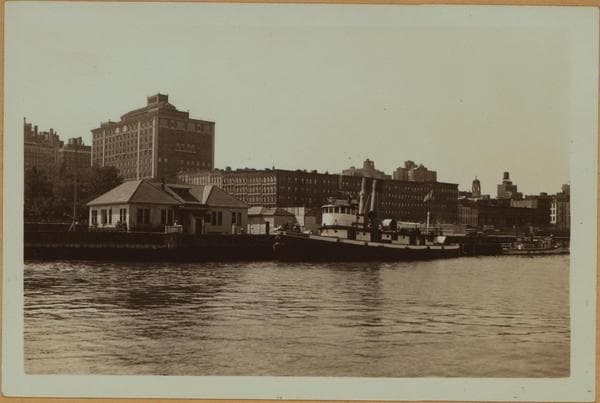 East River - Shore and skyline of Manhattan at the foot of East 90th Street - Queensborough Bridge - [Doctor's Hospital.], 1934