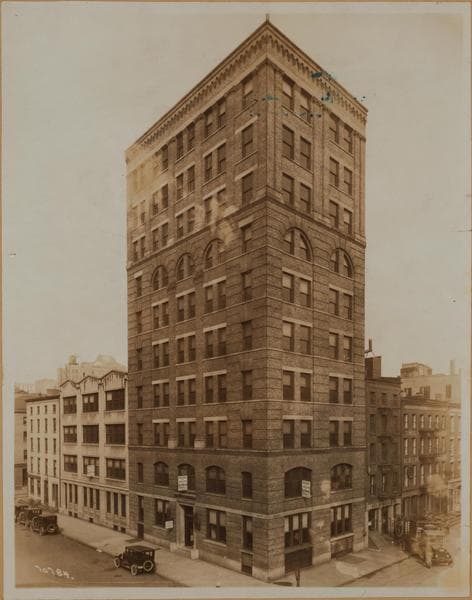 Manhattan: Burling Slip - Front Street, 1924