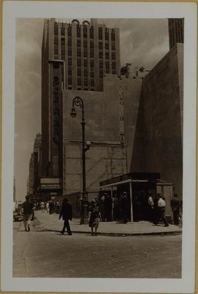 Manhattan: 6th Avenue - 48th Street (West), 1939