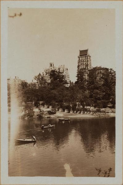Manhattan: Central Park - The Pond., 1933