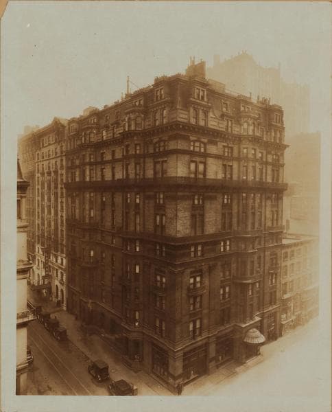 Manhattan: 5th Avenue - 28th Street, 1925
