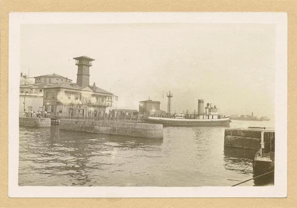 Manhattan: Battery Park - Firehouse., 1929–1931