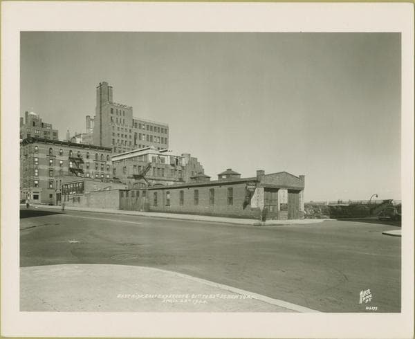 East End Avenue - 81st Street - 82nd Street, east side, 1944-04-28