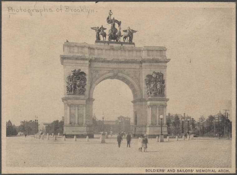 Soldiers' and Sailors' Memorial Arch