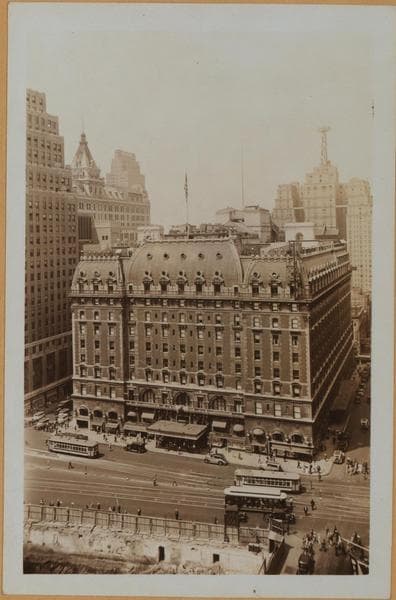 Manhattan: Broadway - 44th Street, 1924–1936