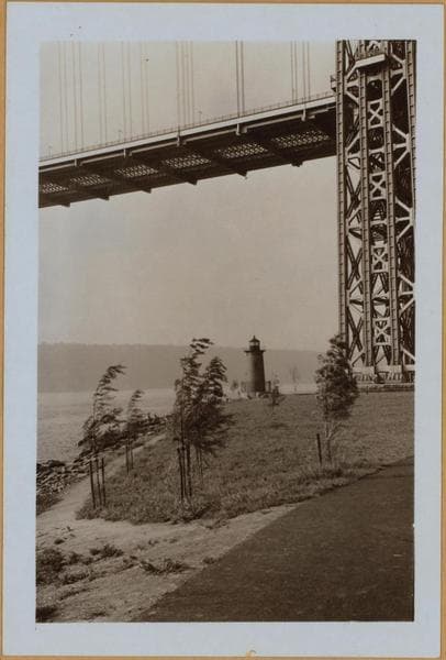 Manhattan: Fort Washington Park - [Lighthouse.], 1939