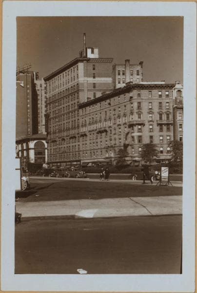 Manhattan: Broadway - 69th Street, 1940