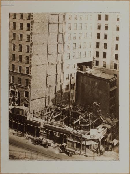 Manhattan: Broadway - Beaver Street, 1923