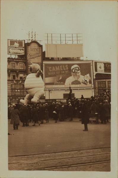 Celebrations - Parades - Municipal events - Macy's Thanksgiving Parade., 1933