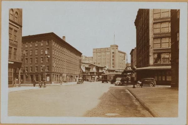Manhattan: Hudson Street - 13th Street, 1933