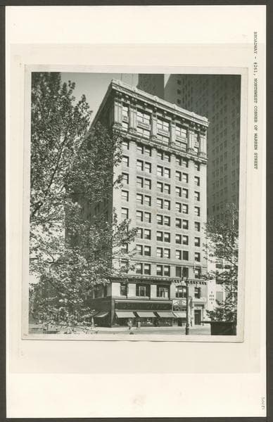Broadway #261 - Warren Street, northwest corner
