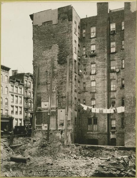 Market Street - Henry Street, southwest corner, 1932-04-29