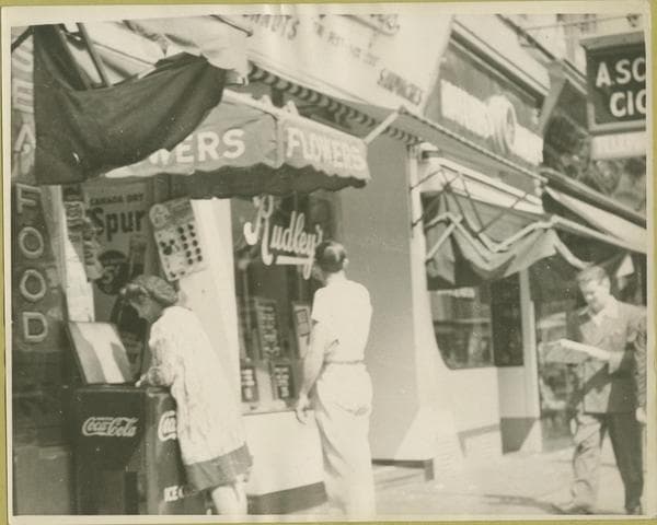 42nd Street (East) #233 - Third Avenue