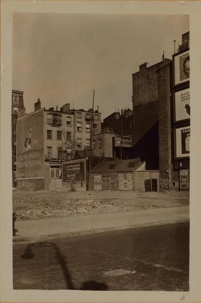 Manhattan: 6th Avenue - Washington Place, 1932–1933