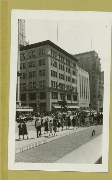 Fifth Avenue - 40th Street - 39th Street, east side, 1940-08-31