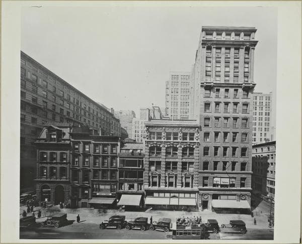 Manhattan: 5th Avenue - 44th Street