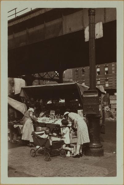 Occupations - Peddlers - Shoes., 1934