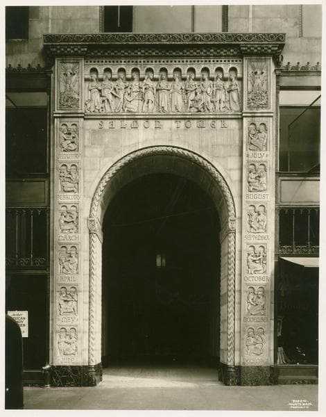 11 West 42nd Street (Fifth Avenue - Sixth Avenue)
