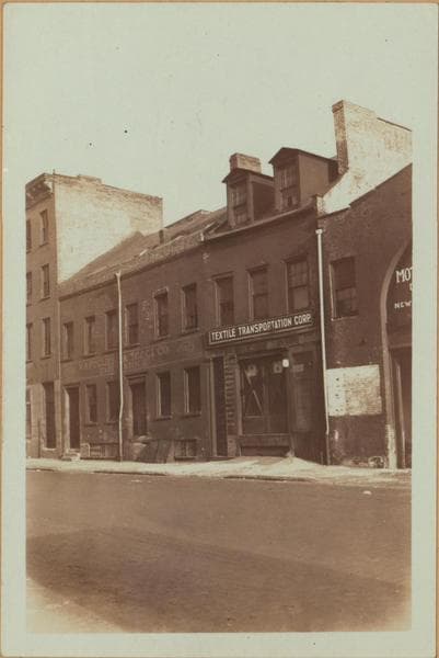 Manhattan: Waverly Place - Grove Street, 1928–1933