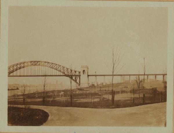 Bridges - Hell Gate Bridge [New York Connecting Railroad Bridge - East River.], 1925