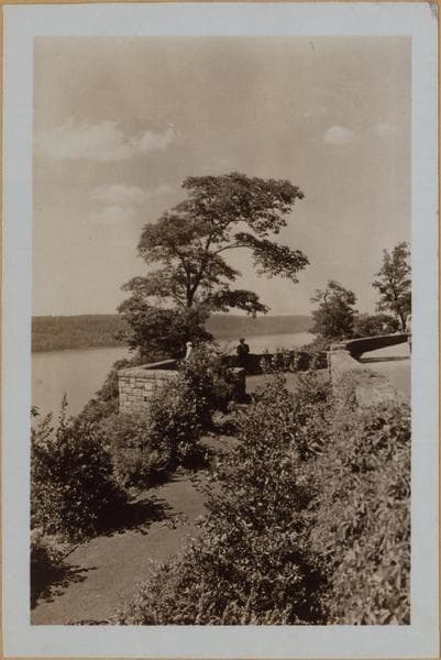 Manhattan: Fort Tryon Park., 1936