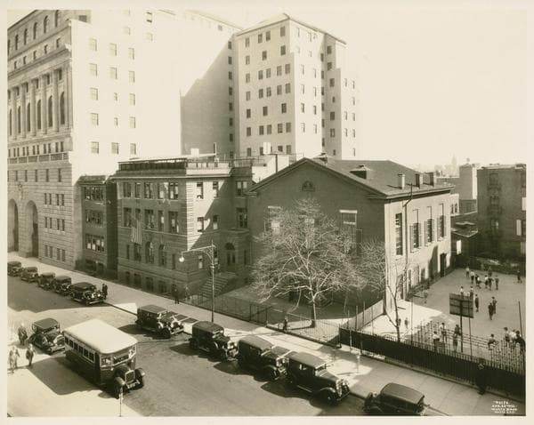 Brooklyn - 112 Schermerhorn Street - Boerum Place - Smith Street, 1932-04-22