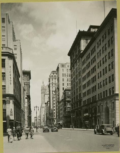 Fifth Avenue - 52nd Street looking north, 1931