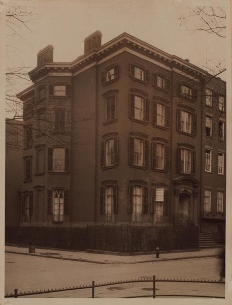 Manhattan: Washington Square West - Washington Place, ca. 1920