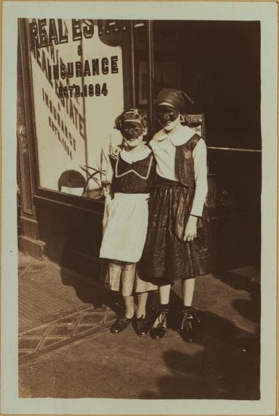Thanksgiving ragamuffins, No.19-21., 1933