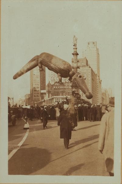 Celebrations - Parades - Municipal events - Macy's Thanksgiving Parade., 1932