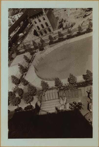 General view - [Manhattan - 34th Street (East) - Harriet Hubbard Ayer building.], 1939