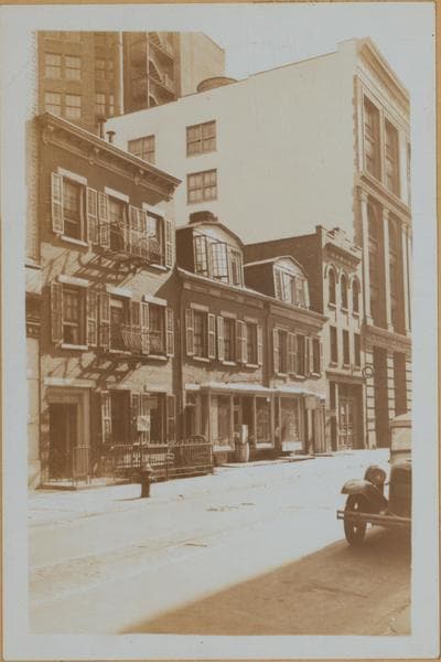 Manhattan: Christopher Street - Gay Street, 1933