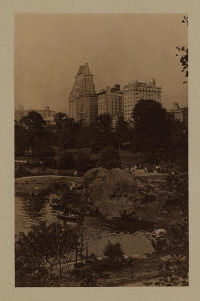 Manhattan: Central Park - The Pond., 1928–1929