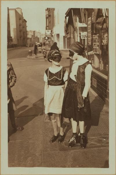 Thanksgiving ragamuffins, No.19-21., 1933