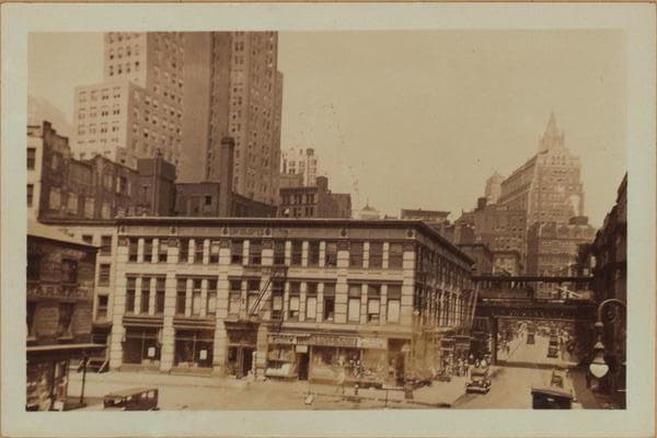 Manhattan: Water Street - Fulton Street, 1929