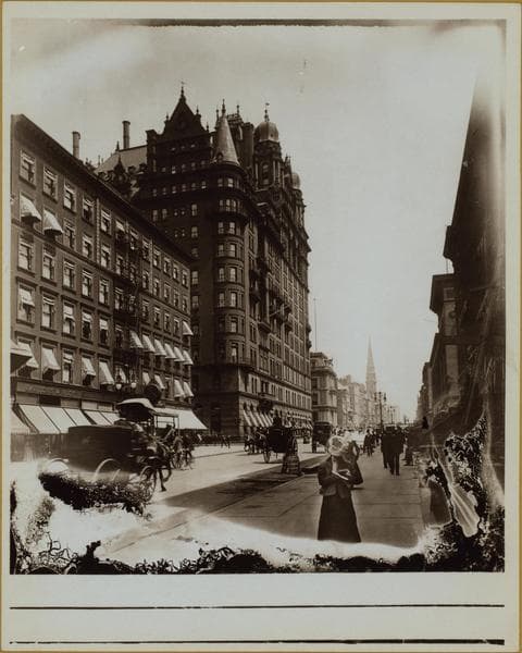 Manhattan: 5th Avenue - 32nd Street, 1945