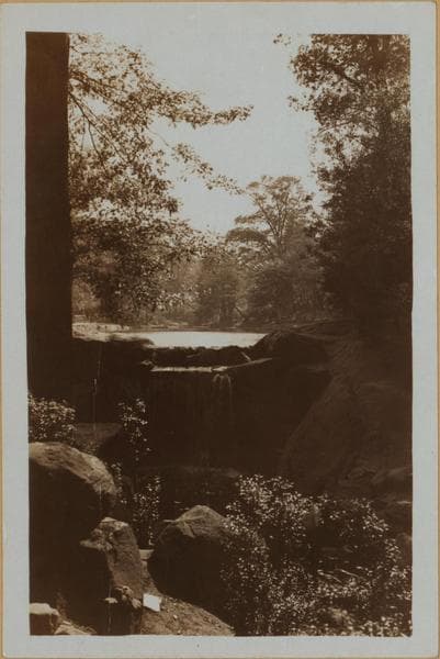 Manhattan: Central Park - The Loch., 1923–1933