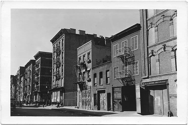 at Stanton Street and Goerck Street, North side to Northeast, Manhattan, 1939-05-12